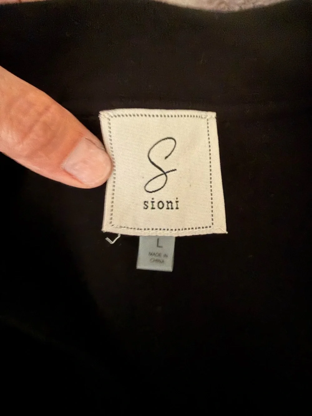 Vest ,   Knitted , Sioni Black Sleeveless Button-Front Knit Top with Collar - Picture 4 of 5